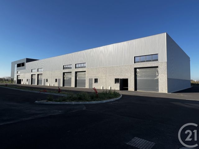 Afficher la photo en grand entreprise à louer - 2422.0 m2 - LE MESNIL AMELOT - 77 - ILE-DE-FRANCE - Century 21 Gp Immobilier