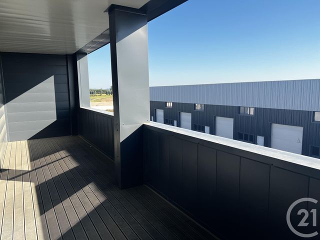 Afficher la photo en grand entreprise à louer - 717.0 m2 - LE MESNIL AMELOT - 77 - ILE-DE-FRANCE - Century 21 Gp Immobilier