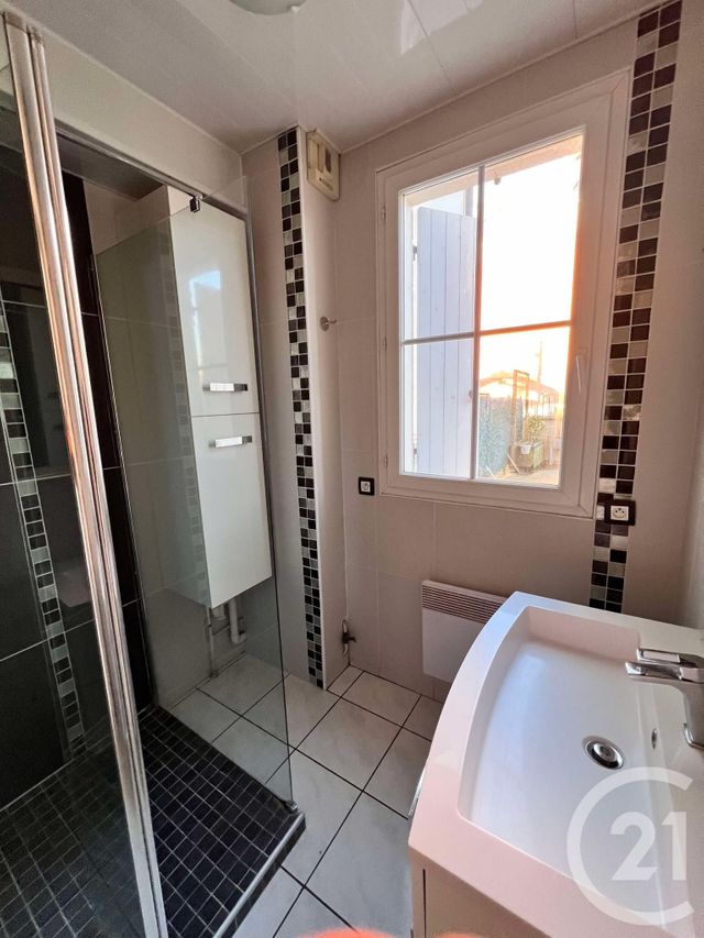 Afficher la photo en grand Appartement F3 à vendre - 3 pièces - 74.13 m2 - DAMMARTIN EN GOELE - 77 - ILE-DE-FRANCE - Century 21 Gp Immobilier