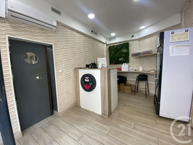 Afficher la photo en grand immeuble à vendre - 300.0 m2 - DAMMARTIN EN GOELE - 77 - ILE-DE-FRANCE - Century 21 Gp Immobilier