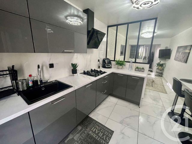 Appartement F3 à vendre - 3 pièces - 56.4 m2 - VILLENEUVE SOUS DAMMARTIN - 77 - ILE-DE-FRANCE - Century 21 Gp Immobilier