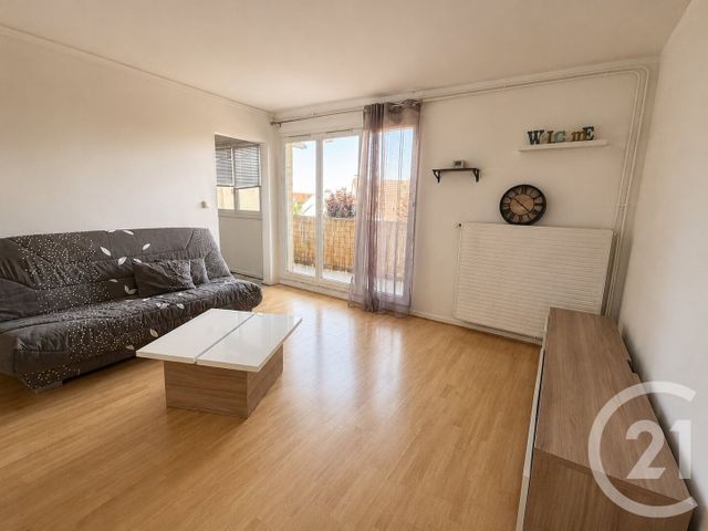Appartement Studio à vendre - 1 pièce - 28.0 m2 - LE PLESSIS BELLEVILLE - 60 - PICARDIE - Century 21 Gp Immobilier