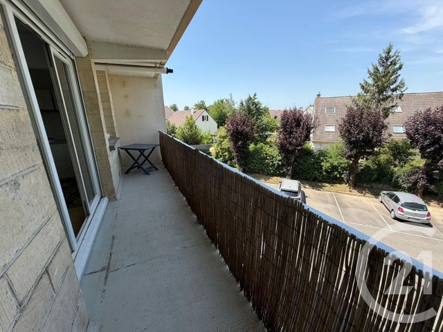 Appartement Studio à vendre - 1 pièce - 28.0 m2 - LE PLESSIS BELLEVILLE - 60 - PICARDIE - Century 21 Gp Immobilier