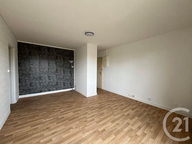 Appartement Studio à louer - 1 pièce - 28.61 m2 - LE PLESSIS BELLEVILLE - 60 - PICARDIE - Century 21 Gp Immobilier