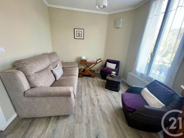 Appartement F3 à vendre - 3 pièces - 70.0 m2 - CLAYE SOUILLY - 77 - ILE-DE-FRANCE - Century 21 Gp Immobilier