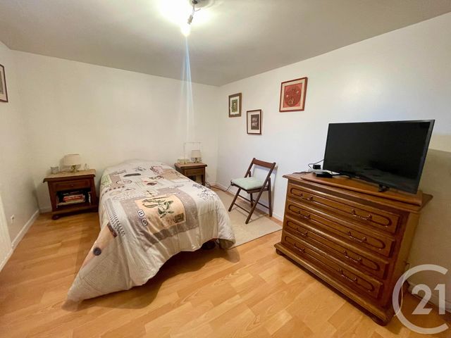 Appartement F3 à vendre - 3 pièces - 70.0 m2 - CLAYE SOUILLY - 77 - ILE-DE-FRANCE - Century 21 Gp Immobilier