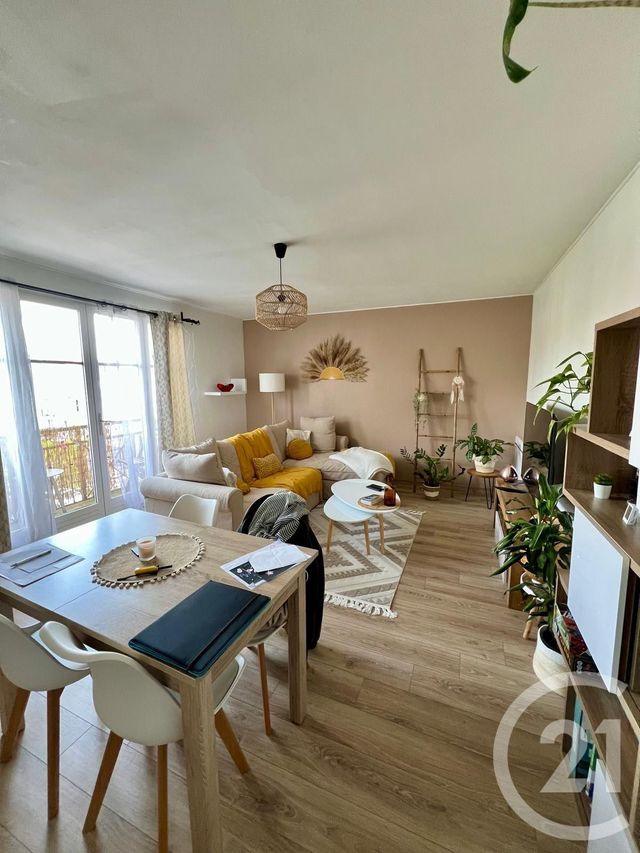 Appartement F2 à louer - 2 pièces - 47.2 m2 - VILLEPARISIS - 77 - ILE-DE-FRANCE - Century 21 Gp Immobilier