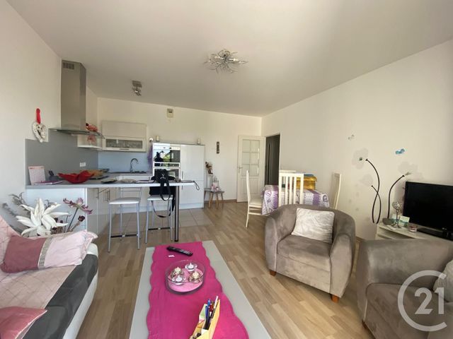 Appartement F3 à vendre - 3 pièces - 66.0 m2 - DAMMARTIN EN GOELE - 77 - ILE-DE-FRANCE - Century 21 Gp Immobilier