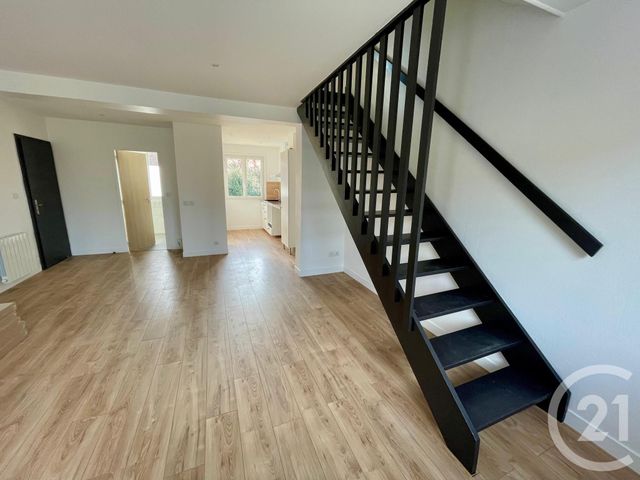 Appartement F3 à vendre - 3 pièces - 62.3 m2 - DAMMARTIN EN GOELE - 77 - ILE-DE-FRANCE - Century 21 Gp Immobilier