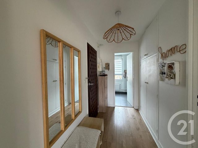 Appartement F3 à louer - 3 pièces - 80.53 m2 - SURVILLIERS - 95 - ILE-DE-FRANCE - Century 21 Gp Immobilier
