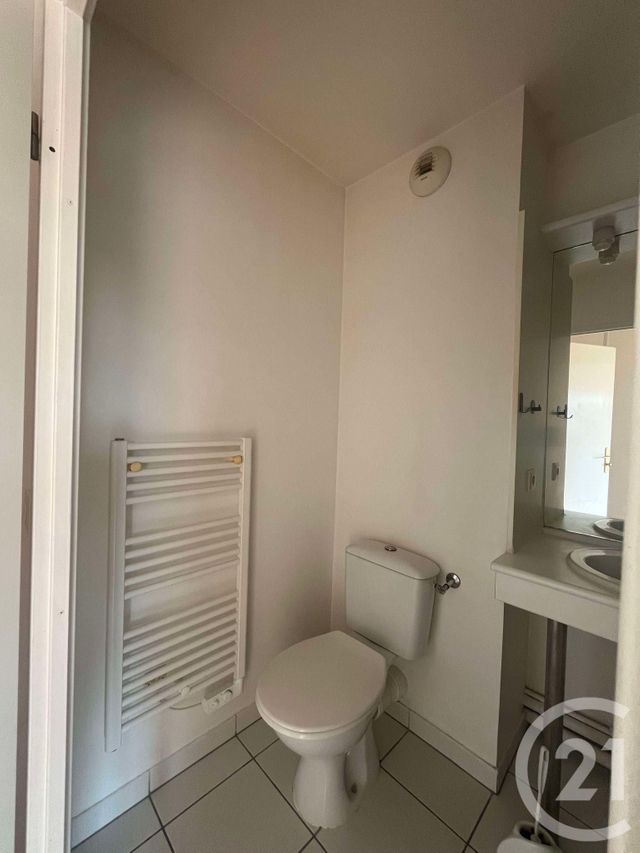 Afficher la photo en grand Appartement F2 à louer - 2 pièces - 35.4 m2 - MEAUX - 77 - ILE-DE-FRANCE - Century 21 Gp Immobilier