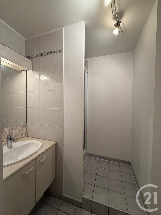 Afficher la photo en grand Appartement F1 à louer - 1 pièce - 31.74 m2 - OTHIS - 77 - ILE-DE-FRANCE - Century 21 Gp Immobilier