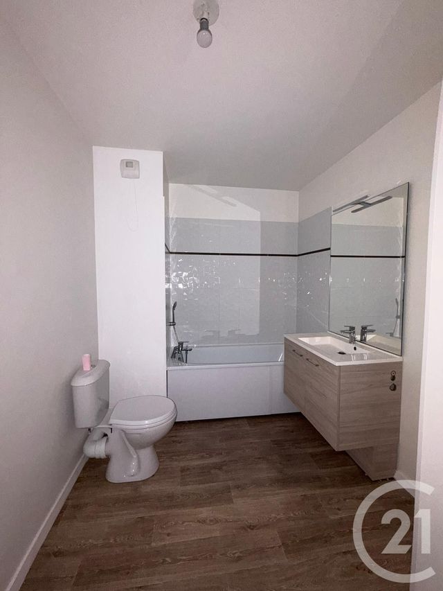 Appartement F2 à louer - 2 pièces - 44.61 m2 - LE PLESSIS BELLEVILLE - 60 - PICARDIE - Century 21 Gp Immobilier