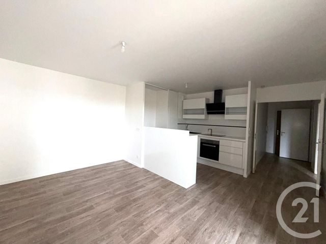 Appartement F2 à louer - 2 pièces - 44.61 m2 - LE PLESSIS BELLEVILLE - 60 - PICARDIE - Century 21 Gp Immobilier