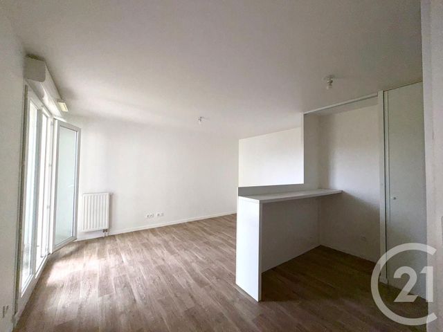 Appartement F2 à louer - 2 pièces - 44.61 m2 - LE PLESSIS BELLEVILLE - 60 - PICARDIE - Century 21 Gp Immobilier