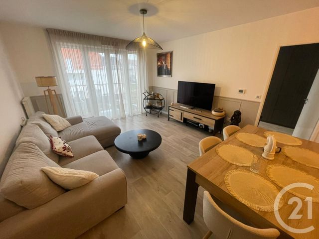Appartement F4 à vendre - 4 pièces - 80.43 m2 - MOUSSY LE VIEUX - 77 - ILE-DE-FRANCE - Century 21 Gp Immobilier