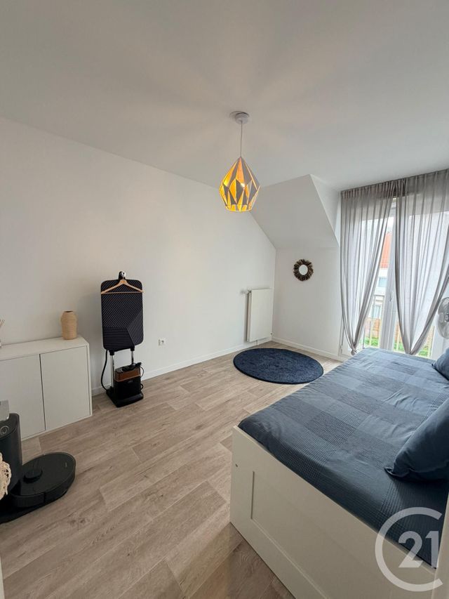 Appartement F4 à vendre - 4 pièces - 80.43 m2 - MOUSSY LE VIEUX - 77 - ILE-DE-FRANCE - Century 21 Gp Immobilier