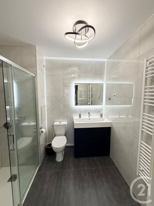 Appartement F4 à vendre - 4 pièces - 80.43 m2 - MOUSSY LE VIEUX - 77 - ILE-DE-FRANCE - Century 21 Gp Immobilier