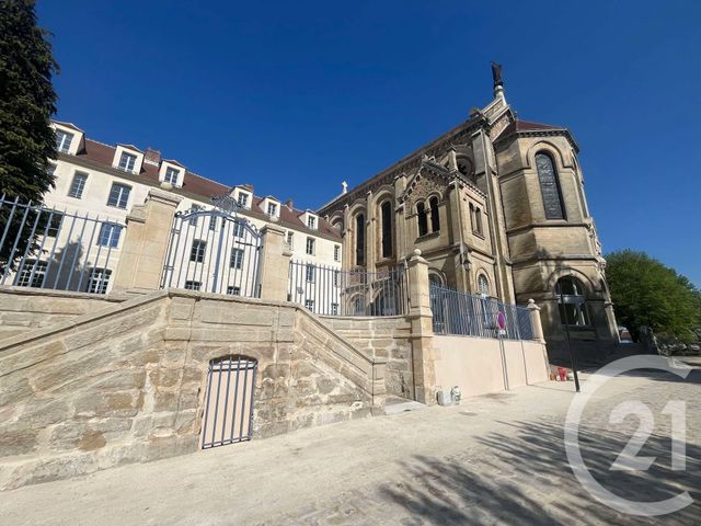 Appartement F1 à louer JUILLY