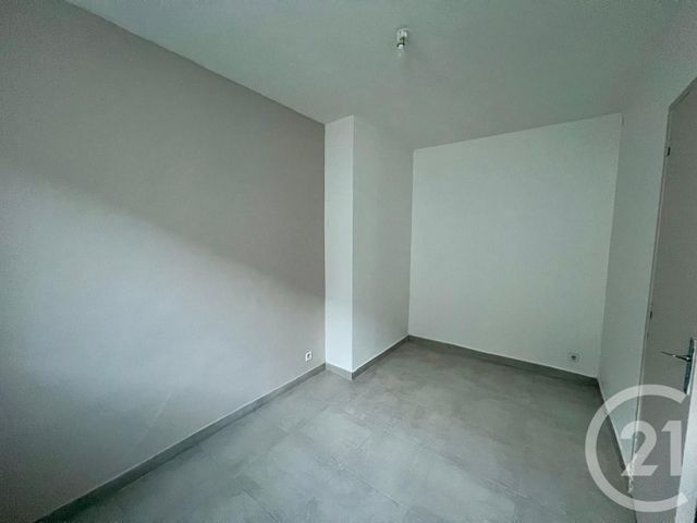 Appartement F2 à louer - 2 pièces - 27.65 m2 - LE PLESSIS BELLEVILLE - 60 - PICARDIE - Century 21 Gp Immobilier