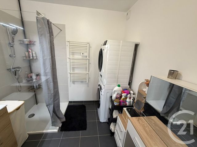 Appartement F2 à louer - 2 pièces - 46.95 m2 - LONGPERRIER - 77 - ILE-DE-FRANCE - Century 21 Gp Immobilier