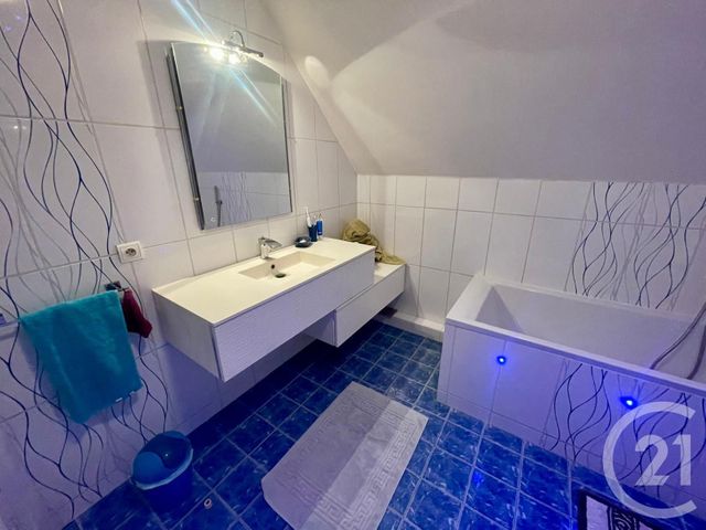 maison à vendre - 6 pièces - 189.0 m2 - MONTGE EN GOELE - 77 - ILE-DE-FRANCE - Century 21 Gp Immobilier