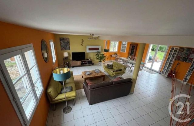 maison à vendre - 6 pièces - 189.0 m2 - MONTGE EN GOELE - 77 - ILE-DE-FRANCE - Century 21 Gp Immobilier