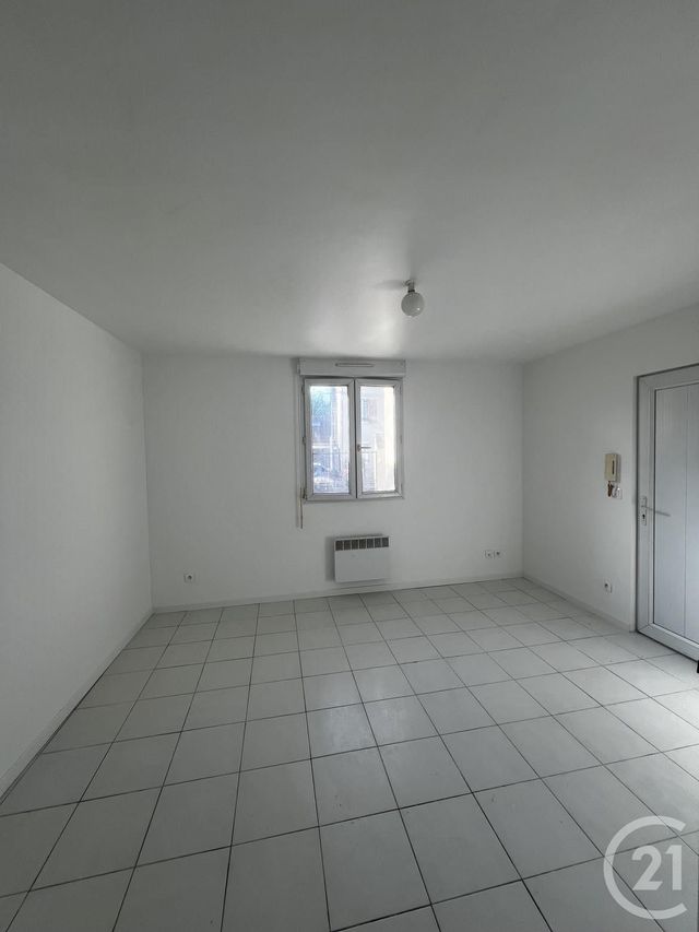 Appartement Studio à louer - 1 pièce - 18.48 m2 - PENCHARD - 77 - ILE-DE-FRANCE - Century 21 Gp Immobilier
