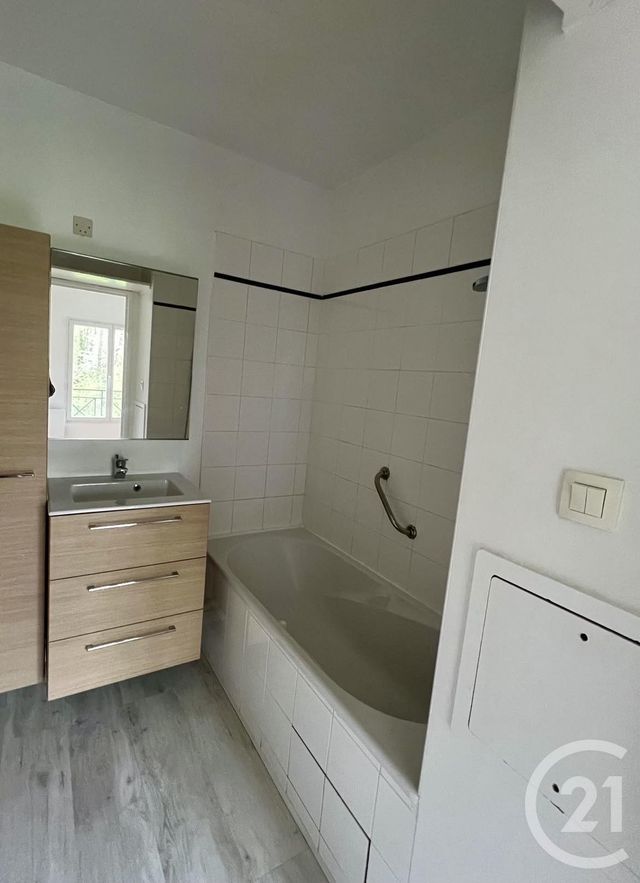 Appartement F2 à louer - 2 pièces - 41.06 m2 - VILLEPARISIS - 77 - ILE-DE-FRANCE - Century 21 Gp Immobilier