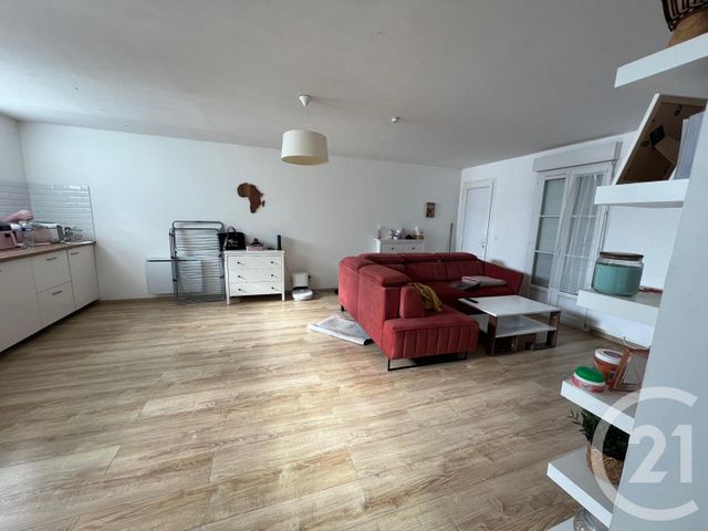 Appartement F3 à louer - 3 pièces - 60.39 m2 - NANTEUIL LE HAUDOUIN - 60 - PICARDIE - Century 21 Gp Immobilier