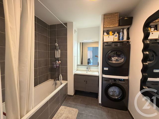 Appartement F3 à louer - 3 pièces - 65.0 m2 - OTHIS - 77 - ILE-DE-FRANCE - Century 21 Gp Immobilier