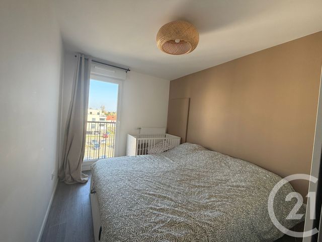 Appartement F3 à louer - 3 pièces - 65.0 m2 - OTHIS - 77 - ILE-DE-FRANCE - Century 21 Gp Immobilier