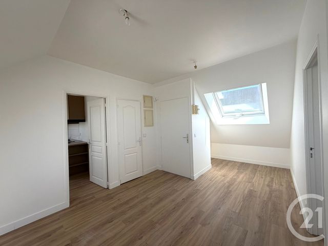 Appartement F3 à louer - 3 pièces - 59.0 m2 - LE PLESSIS BELLEVILLE - 60 - PICARDIE - Century 21 Gp Immobilier