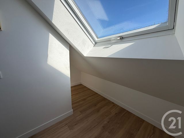 Appartement F3 à louer - 3 pièces - 35.5 m2 - LE PLESSIS BELLEVILLE - 60 - PICARDIE - Century 21 Gp Immobilier