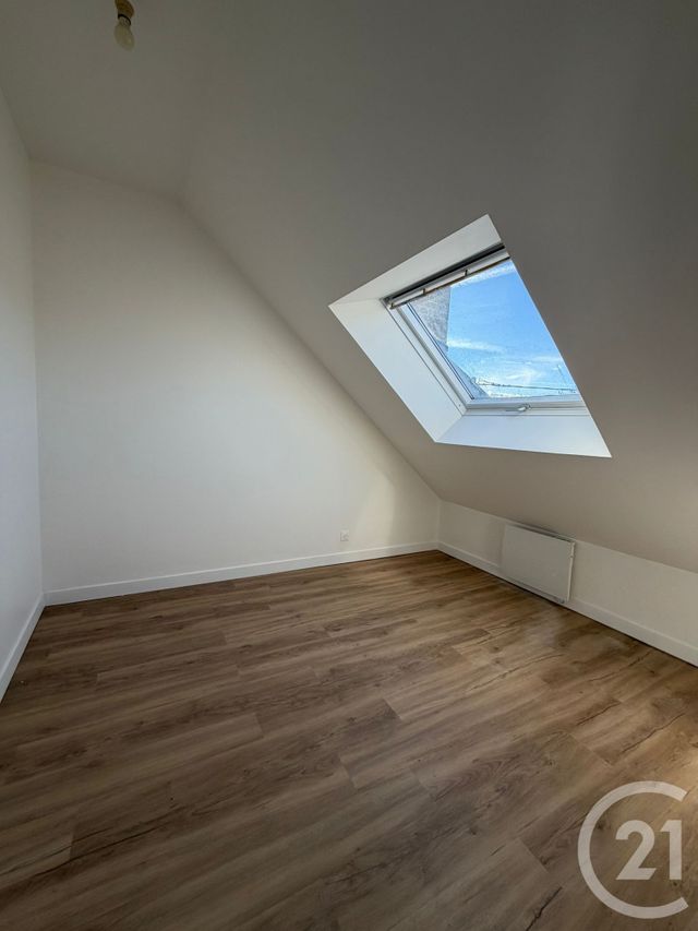 Appartement F3 à louer - 3 pièces - 35.5 m2 - LE PLESSIS BELLEVILLE - 60 - PICARDIE - Century 21 Gp Immobilier