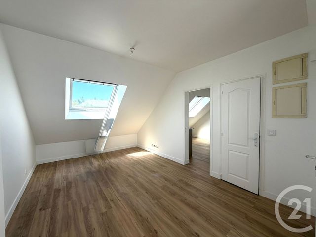 Appartement F3 à louer - 3 pièces - 59.0 m2 - LE PLESSIS BELLEVILLE - 60 - PICARDIE - Century 21 Gp Immobilier