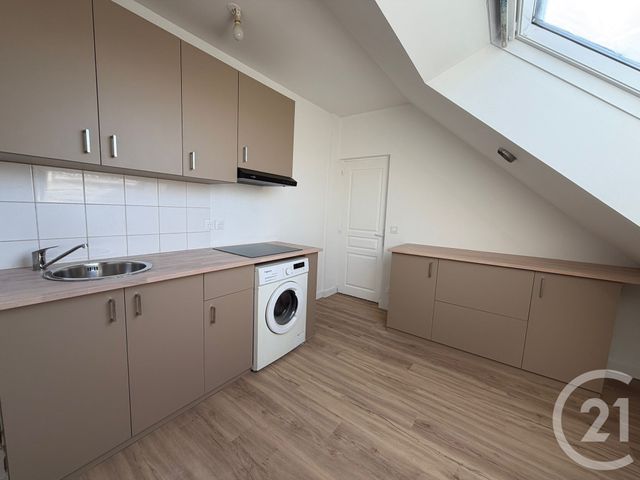 Appartement F3 à louer - 3 pièces - 35.5 m2 - LE PLESSIS BELLEVILLE - 60 - PICARDIE - Century 21 Gp Immobilier