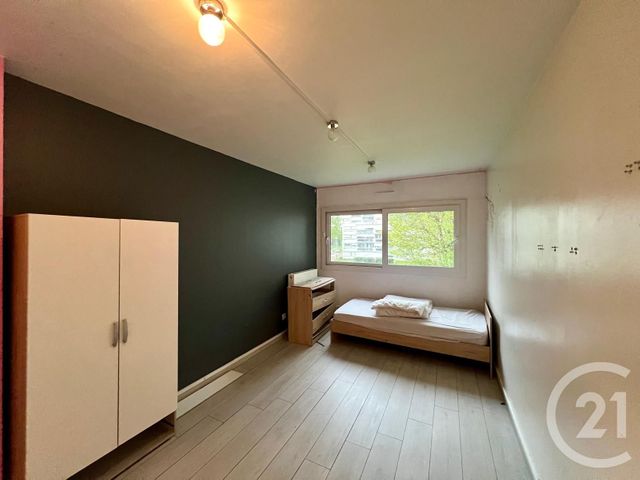 Appartement F4 à louer - 4 pièces - 81.8 m2 - MEAUX - 77 - ILE-DE-FRANCE - Century 21 Gp Immobilier