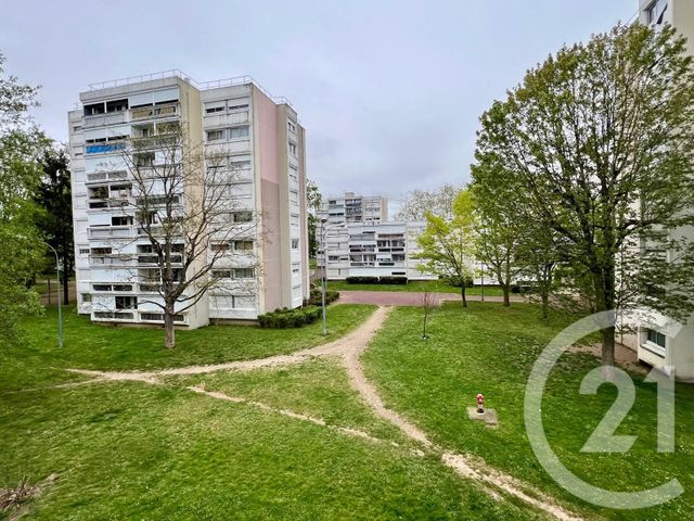 Appartement F4 à louer - 4 pièces - 81.8 m2 - MEAUX - 77 - ILE-DE-FRANCE - Century 21 Gp Immobilier