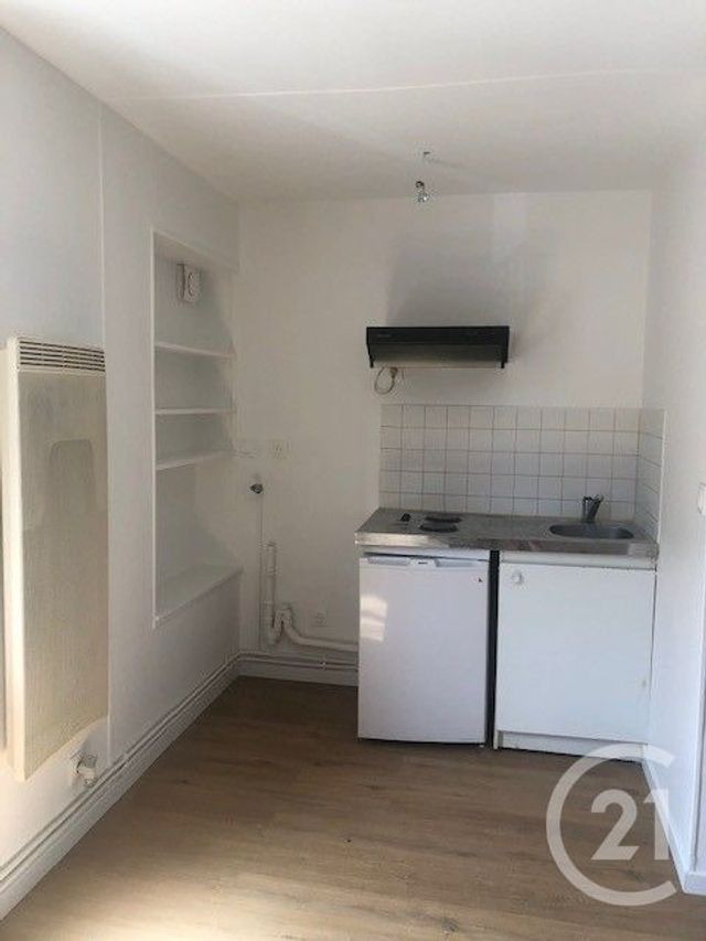 Appartement F2 à louer - 2 pièces - 31.14 m2 - JUILLY - 77 - ILE-DE-FRANCE - Century 21 Gp Immobilier