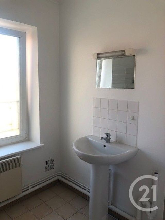 Appartement F2 à louer - 2 pièces - 31.14 m2 - JUILLY - 77 - ILE-DE-FRANCE - Century 21 Gp Immobilier