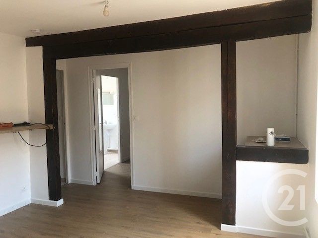 Appartement F2 à louer - 2 pièces - 31.14 m2 - JUILLY - 77 - ILE-DE-FRANCE - Century 21 Gp Immobilier