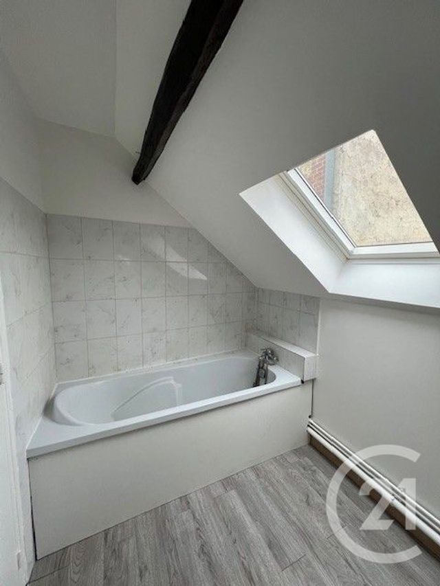 Appartement F2 à louer - 2 pièces - 30.03 m2 - JUILLY - 77 - ILE-DE-FRANCE - Century 21 Gp Immobilier