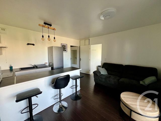 Appartement F2 à louer - 2 pièces - 40.7 m2 - VILLENOY - 77 - ILE-DE-FRANCE - Century 21 Gp Immobilier