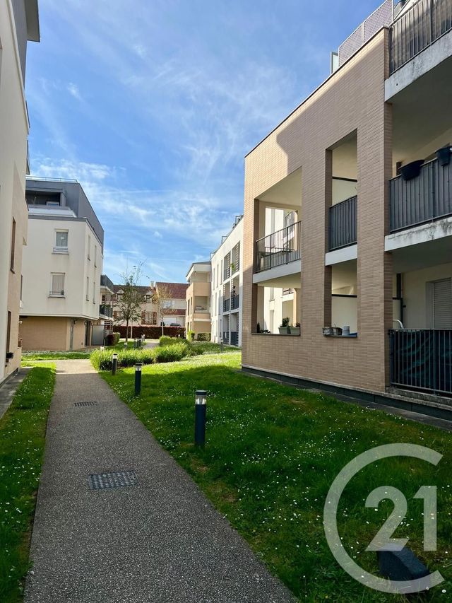 Appartement F2 à louer - 2 pièces - 40.7 m2 - VILLENOY - 77 - ILE-DE-FRANCE - Century 21 Gp Immobilier