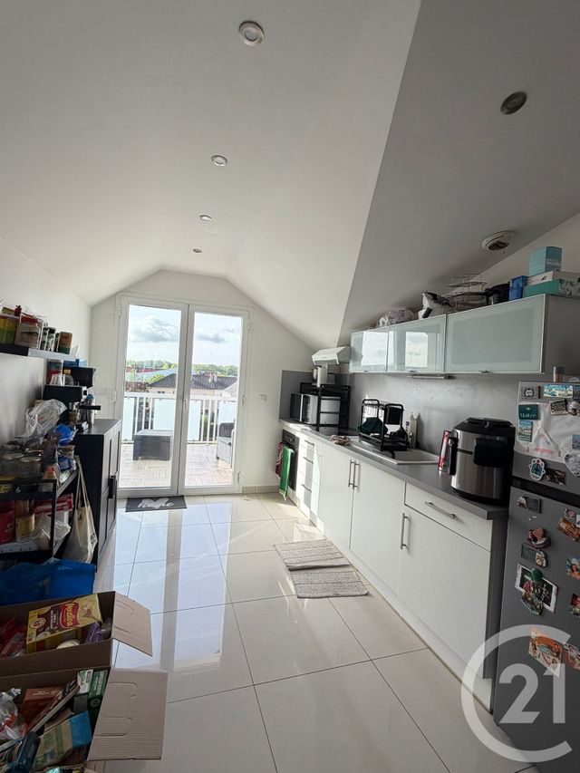 Appartement F3 à louer - 3 pièces - 79.55 m2 - TREMBLAY EN FRANCE - 93 - ILE-DE-FRANCE - Century 21 Gp Immobilier