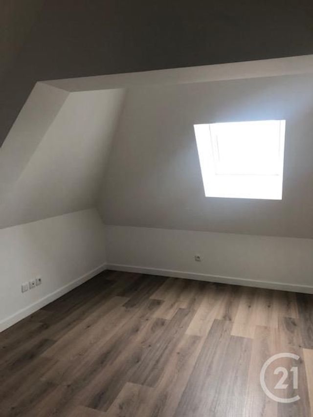 Appartement F2 à louer - 2 pièces - 26.8 m2 - LONGPERRIER - 77 - ILE-DE-FRANCE - Century 21 Gp Immobilier