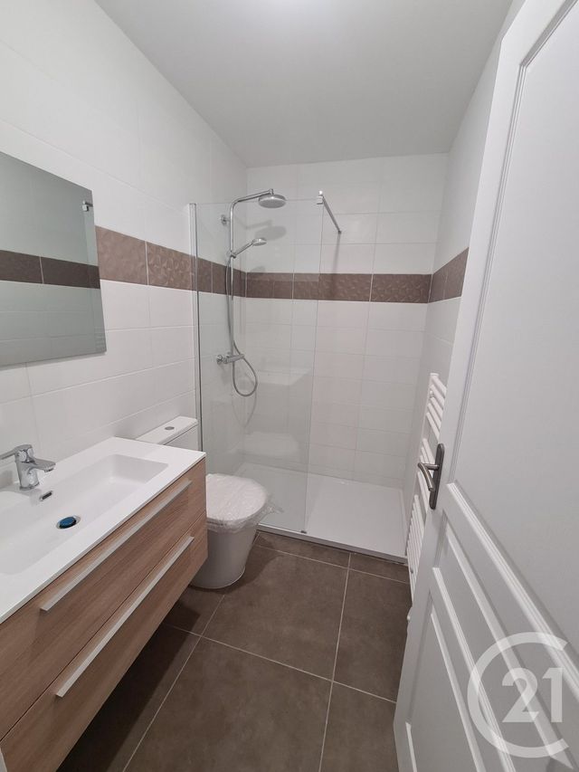 Appartement F2 à louer - 2 pièces - 39.99 m2 - CLAYE SOUILLY - 77 - ILE-DE-FRANCE - Century 21 Gp Immobilier