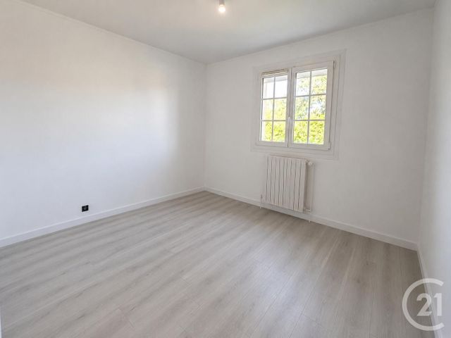 maison à vendre - 6 pièces - 119.99 m2 - ST PATHUS - 77 - ILE-DE-FRANCE - Century 21 Gp Immobilier