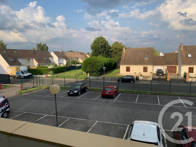 Appartement Studio à louer - 1 pièce - 28.61 m2 - LE PLESSIS BELLEVILLE - 60 - PICARDIE - Century 21 Gp Immobilier